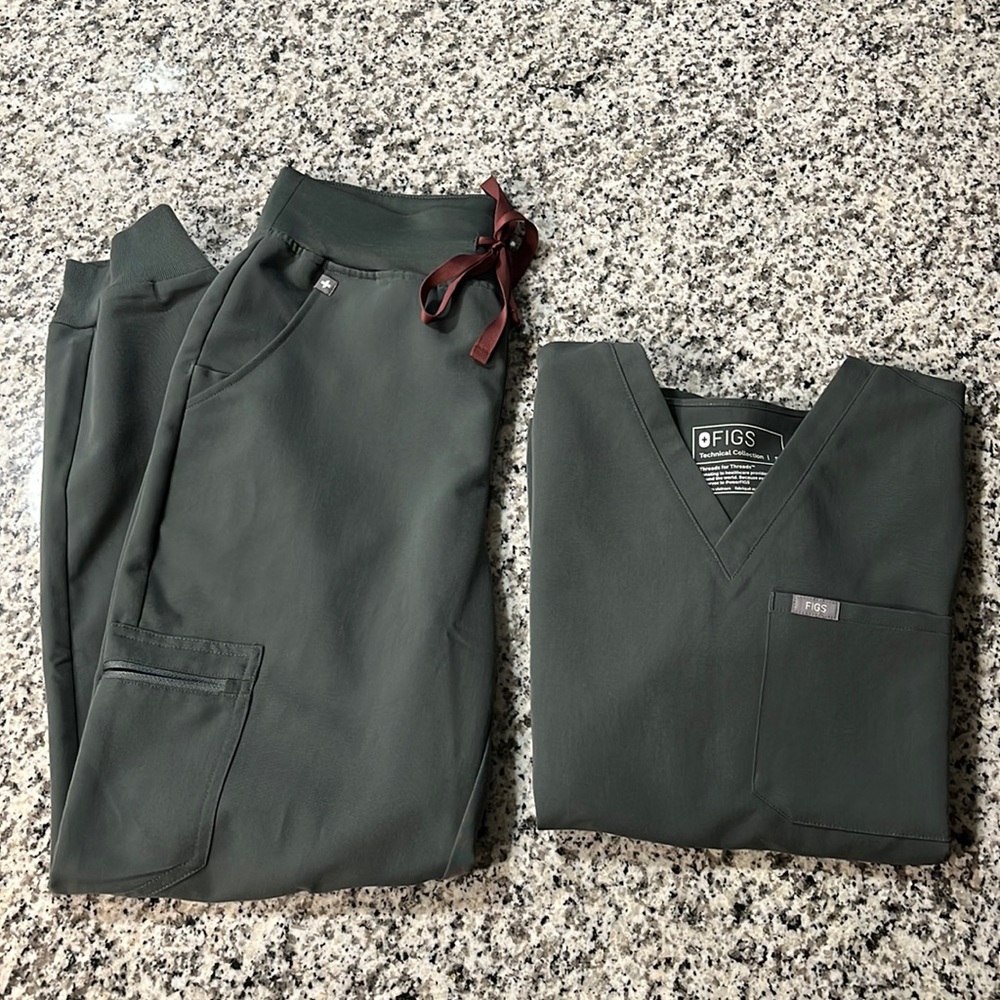 Figs Scrubs Jogger Set - Bonsai